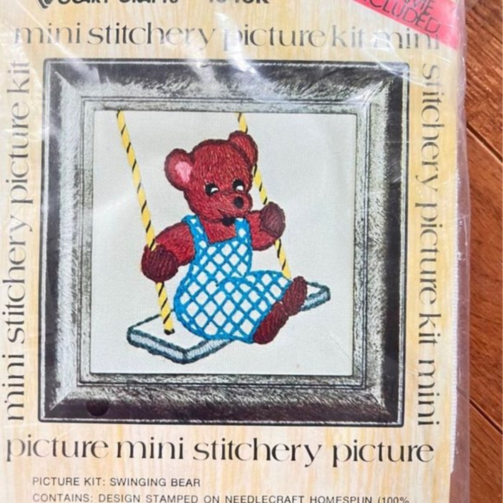 Vintage 1987 Vogart Mini Needlepoint Ki 1046K
